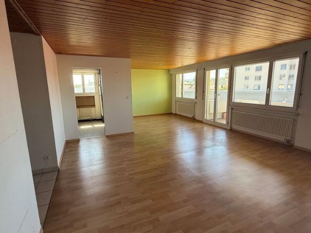 4.5 Zimmer, 98 m², 2. Stock