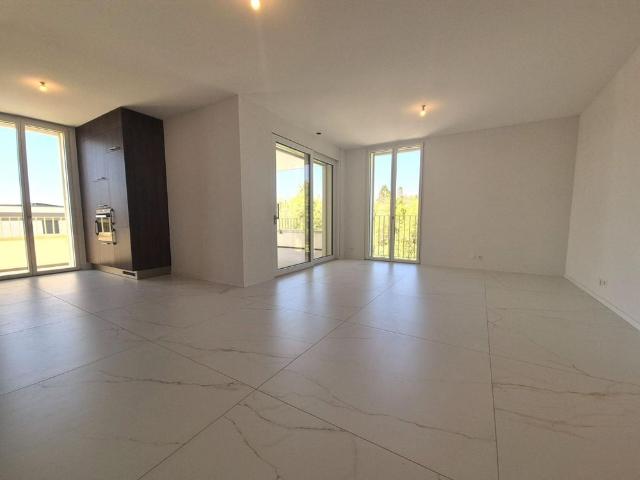 4.5 Zimmer, 98 m², 5. Stock