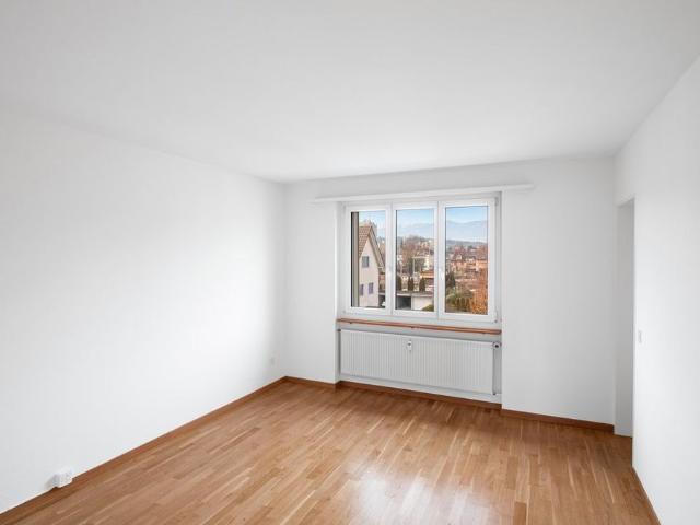 4.5 Zimmer, 90 m², 1. Stock