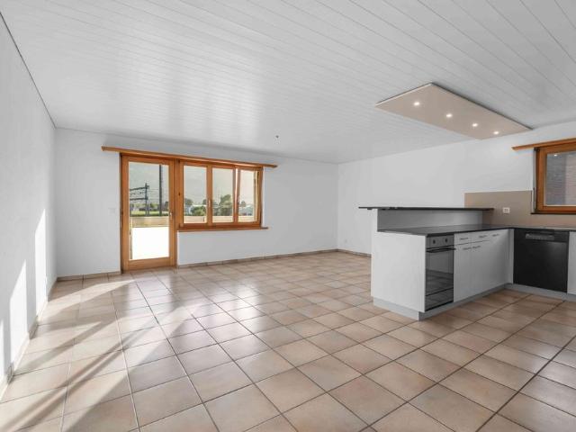 4.5 Zimmer, 90 m², 1. Stock