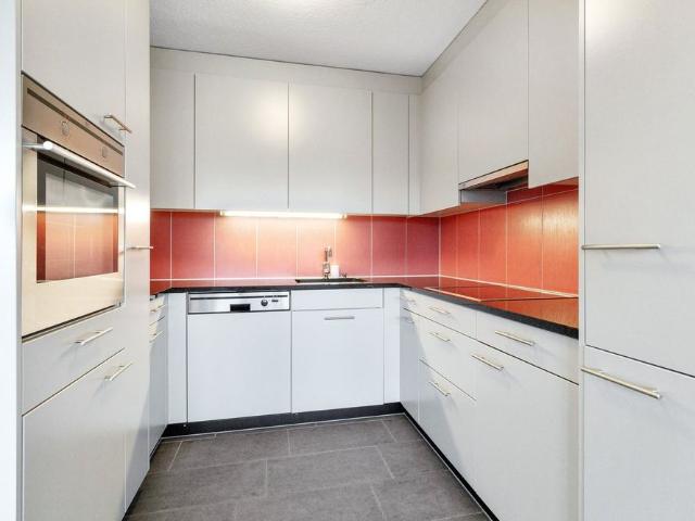 4.5 Zimmer, 90 m², 2. Stock