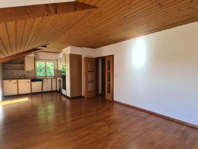4.5 Zimmer, 90 m², 2. Stock