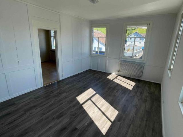 4.5 Zimmer, 90 m², 2. Stock