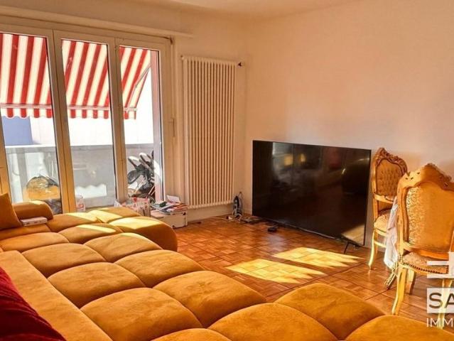 4.5 Zimmer, 90 m², 2. Stock