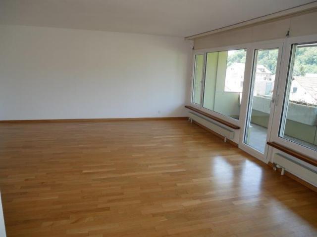 4.5 Zimmer, 90 m², 4. Stock