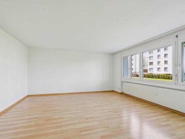 4.5 Zimmer, 90 m², EG
