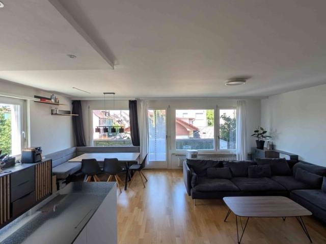 4.5 Zimmer, 92 m², 1. Stock