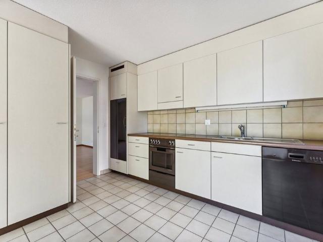 4.5 Zimmer, 92 m², 1. Stock