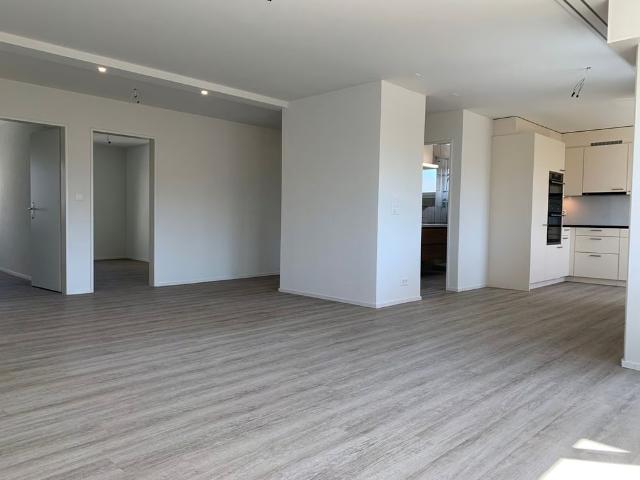 4.5 Zimmer, 93 m², 2. Stock