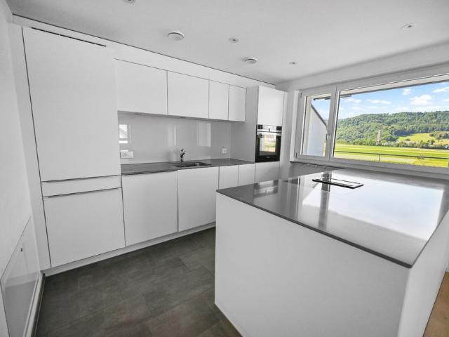 4.5 Zimmer, 93 m², 2. Stock