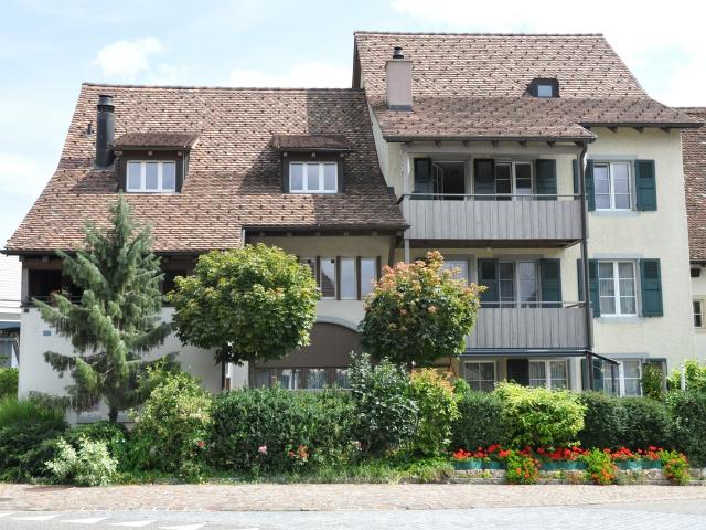 4.5 Zimmerwohnung mit gedecktem Balkon im Dorfkern von Seltisberg!