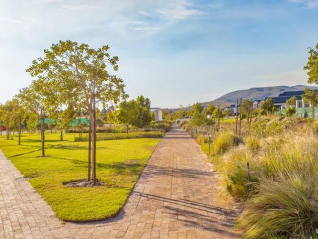 4 894 m² Land available in Val de Vie Estate