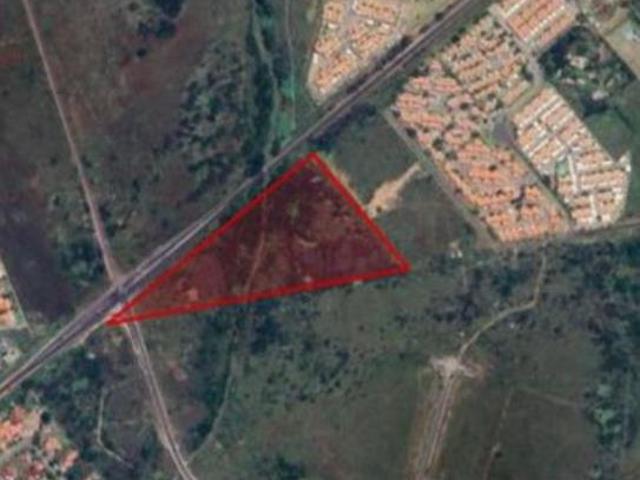 4.9 ha Land available in Raslouw AH