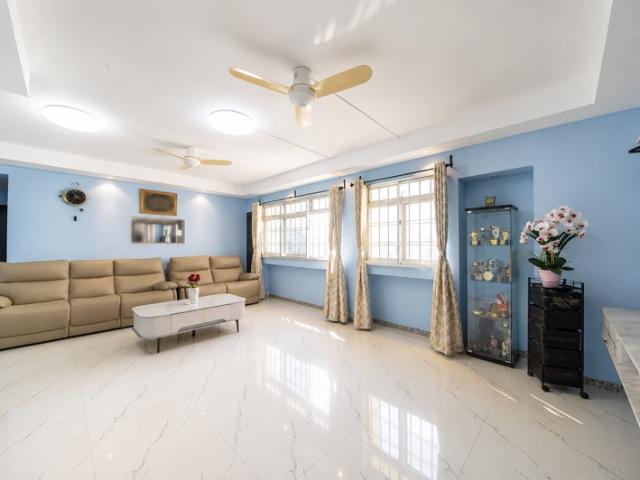 4C Saint George's Lane HDB Apartment For Sale, $1,100,000, 3 Bed 2 Bath 1,334 sqft $825.00 psf