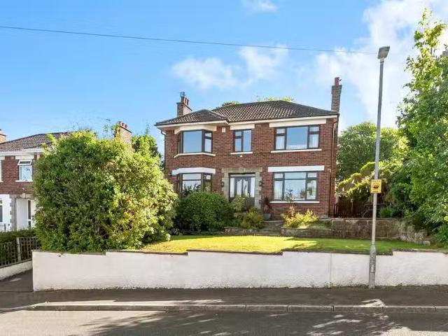 4a Cairnburn Crescent