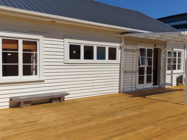 4b Northcote Rd, Takapuna House for Rent