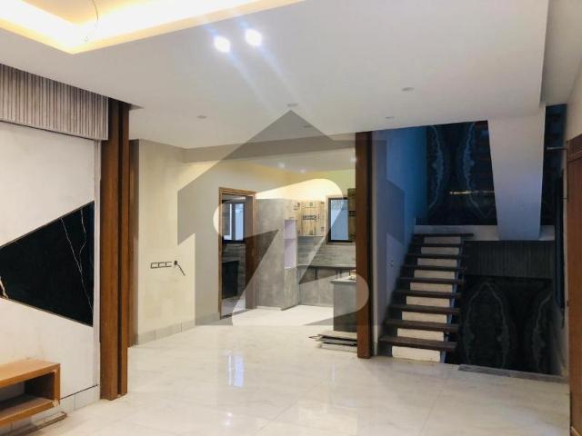 4Bed Drawing Dining Well Maintained Town House Available For Rent Ground+1 With Servant Quarter Corner Bungalow For Rent At Bahadurabad