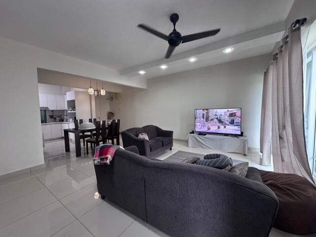 4Bed 3Bath Idaman Residences Freehold Bumi Lot Renovated 2 Parking Lot