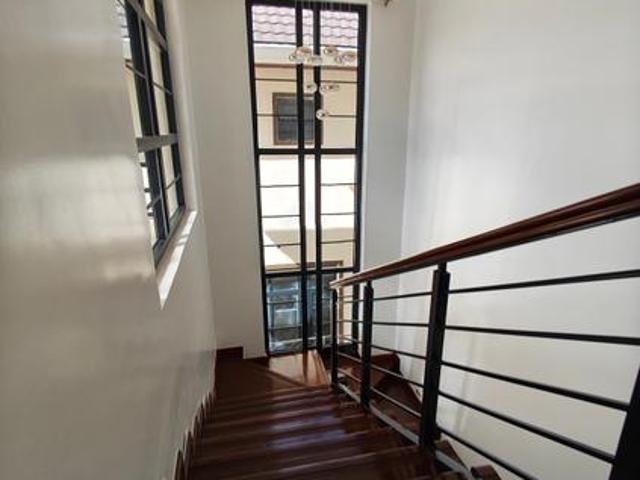 4Bedroom Townhouse For Sale