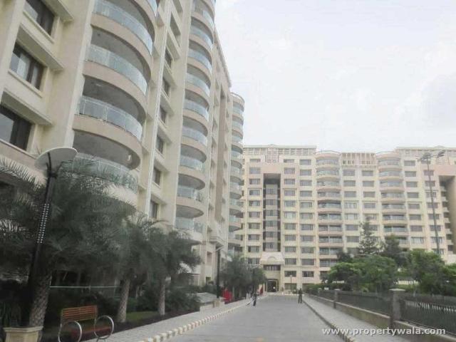 4BHK for sale in Ambience Caitriona, DLF City Phase III, Gurgaon P2765