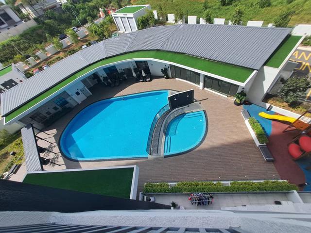 4BR Condo Near UTAR 3 Bedrooms 1 Studio Unit