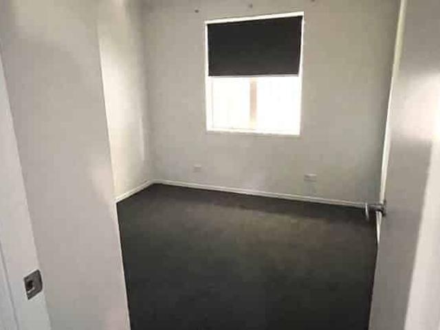 4BR Family Home in Mangere Bridge