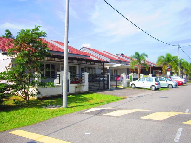 4R2BRumah Cantik Rumah Teres 1 Tingkat Warisan Bestari Dengkil