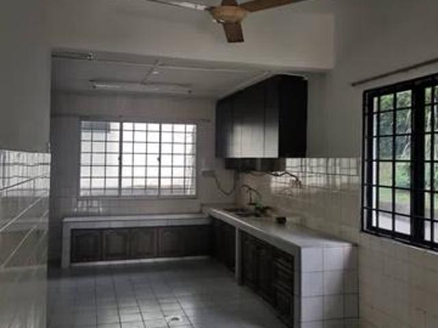 4r3b EndLot 2sty House Taman Sungai Besi Indah Seri Kembangan Balakong