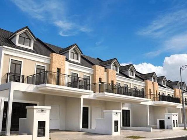 4R4B Fully Furnished 2Storey Monet Springtime Near KLIAXMUM