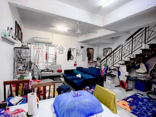 4R 3BDouble Storey Terrace Bandar Bukit Mahkota Bangi