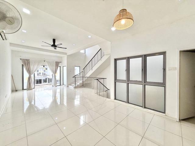 4ROOMS 4BATHROOMS Gated Guarded 3 Storey Halamanda Gombak Near UIA