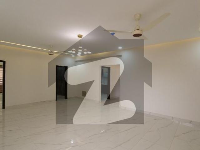 4th floor 4 bed brand new flat for rent dha defence phase 5