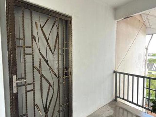 4th Floor Corner lot Pangsapuri Idaman Jalan Baru Taman Pauh Perma