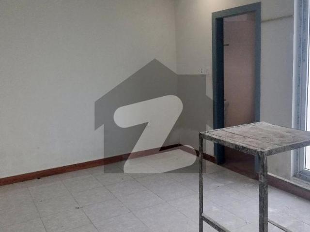 4th Floor Flat Far Rent Jinnah Gardens Phase 1