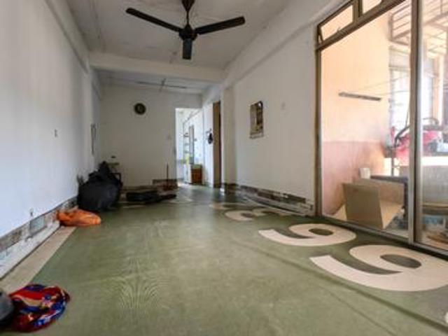 4th floor Walk Up Apartment Pangsapuri Seri Tulip Bukit Beruntung
