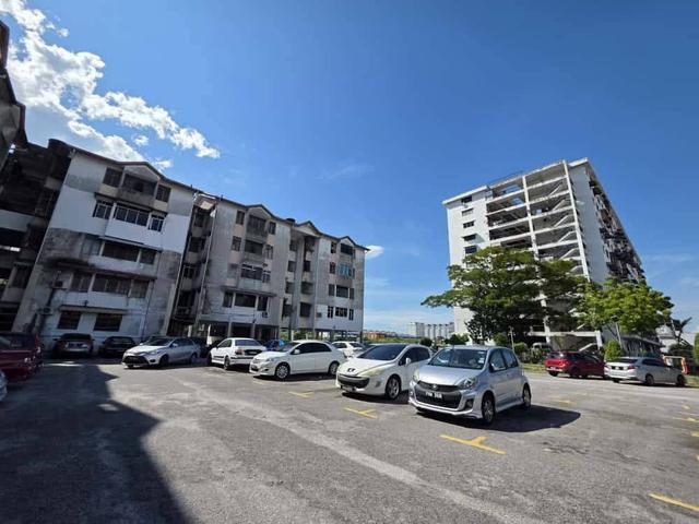 4th Floor Taman Gemilang Flat Partially Renovated Raja Uda