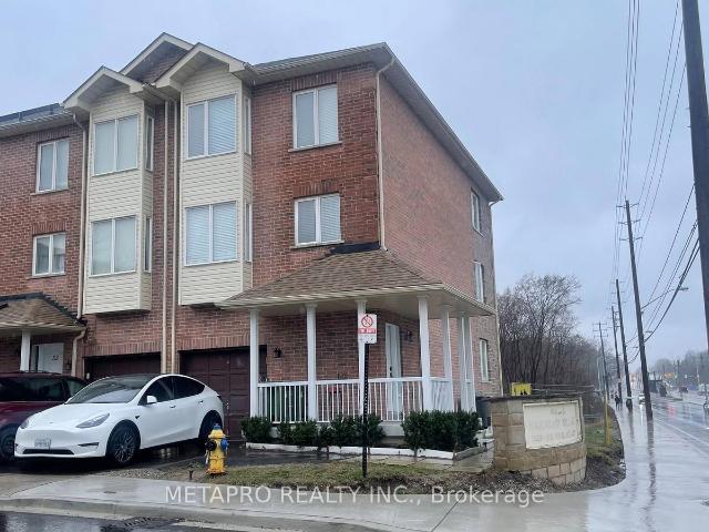 4th Room in Unit 53 3061 Finch Avenue W, North York | 1Beds/1Bath, Townhouse, $900/mo | Condos. Ca