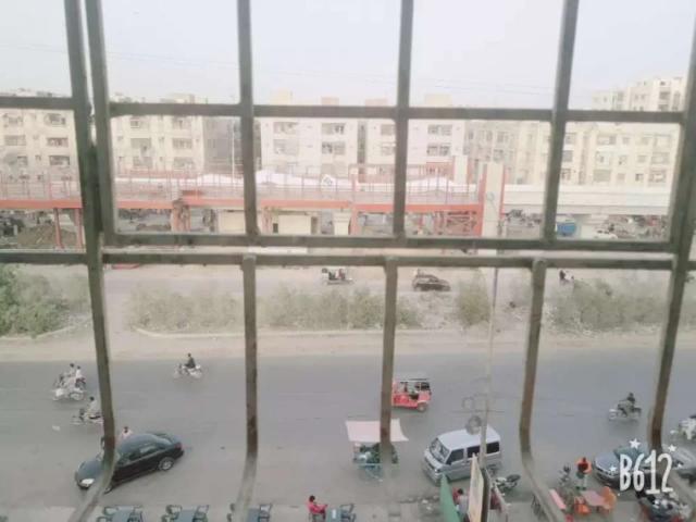 4thfloor Portion 3BedDD 126sq With Roof 216sq Commercial Karachi Kalyana ID 09250