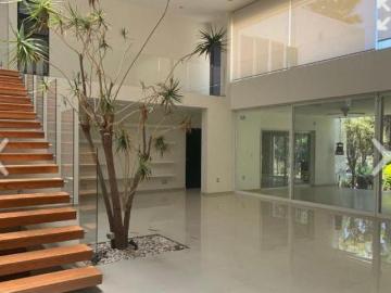 4Venta Espectacular Casa Con Alberca En Regency Club Jurica