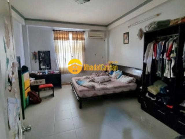 4x16, 3 tấm vuông đét, ngay ngã tư bảy hiền chỉ 6. Tỷ hẻm gần 4m, 1 bước ra mt
