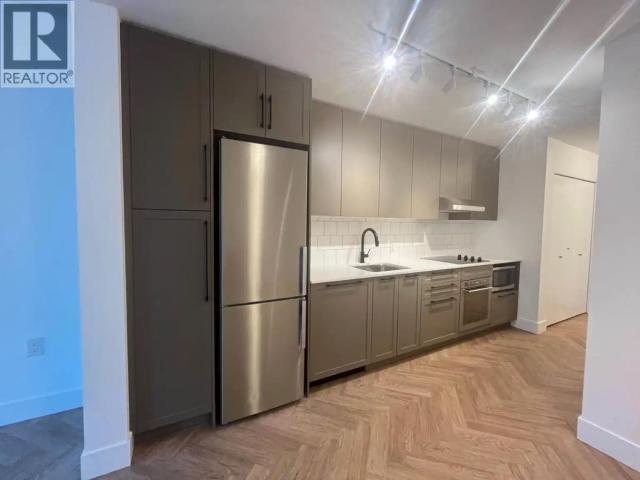 4xx 9228 SLOPES MEWS