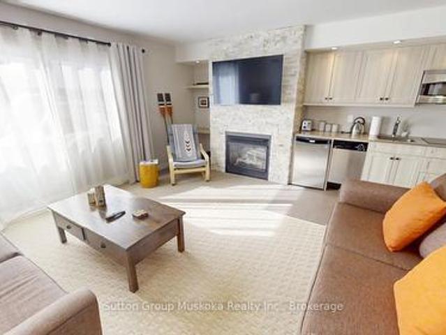 Deerhurst Resort 53 303 Summit Lodge Drive, Huntsville Chaffey, ON, P1H 2E8 condo for sale | Listing ID X12001 | Royal LePage