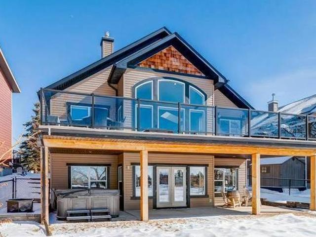 53 Tanner Close SE Airdrie AB T4A 2L4 For Sale