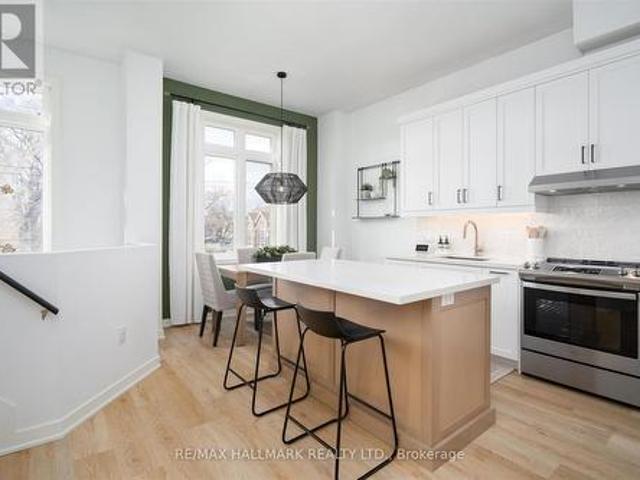53 Wood Street E, Hamilton, ON, L8L 3Y2 house for sale | Listing ID X13467 | Royal LePage