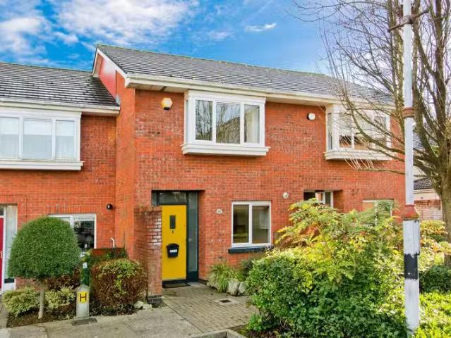 53 Fernleigh Drive, Castleknock, Dublin 15. D15HDH9 is for sale