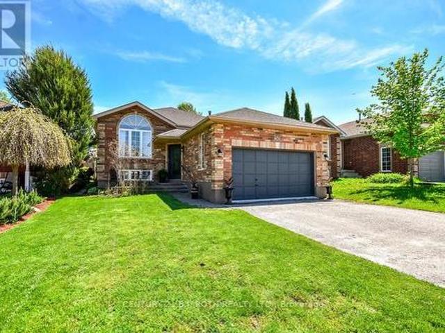 53 Forest Dale Drive, Barrie, ON, L4M 6M9 house for sale | Listing ID S13609 | Royal LePage
