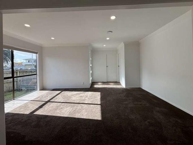 53 John Walker Drive, Manurewa, Manukau City
