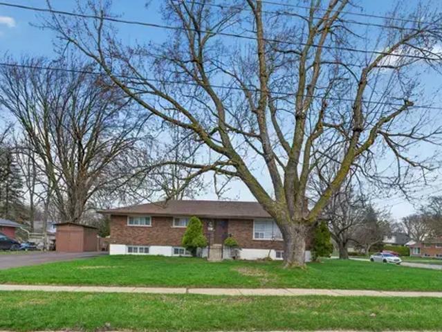 53 Nicklin Crescent Lower 53 Nicklin Crescent Lower [object Promise] for Rent