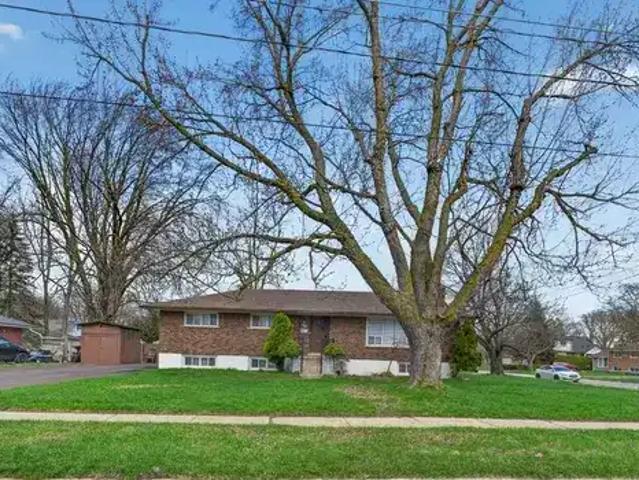 53 Nicklin Crescent Lower