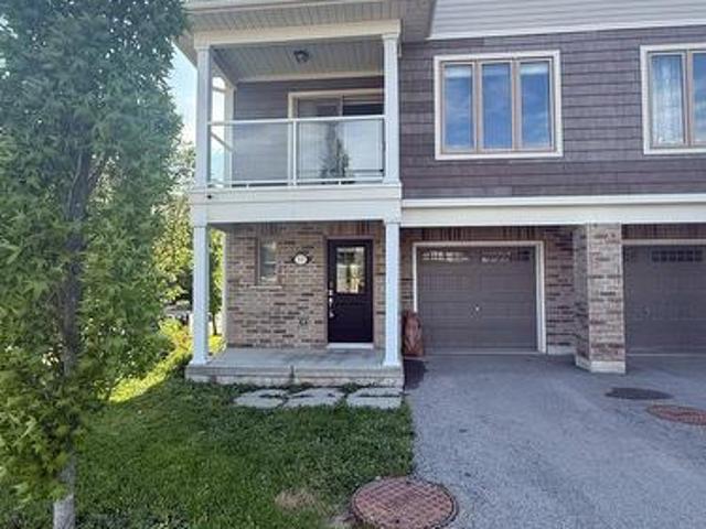 53 Oliver Lane, St. Catharines, ON, L2P 0C4 townhouse for lease | Listing ID X13217 | Royal LePage